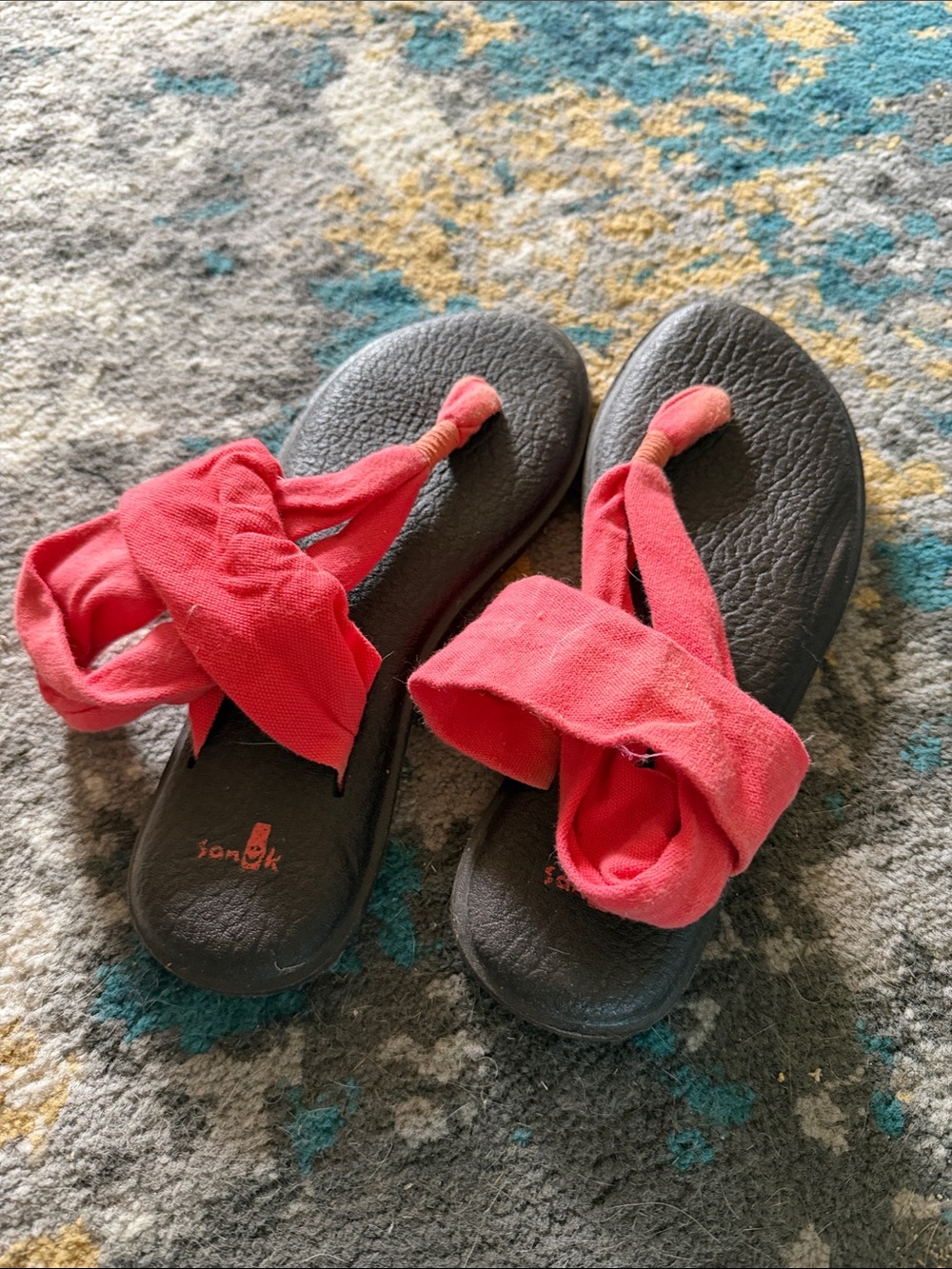 Sanuk Kids Coral Pink Wrap Flip Sandals with Black Footbed